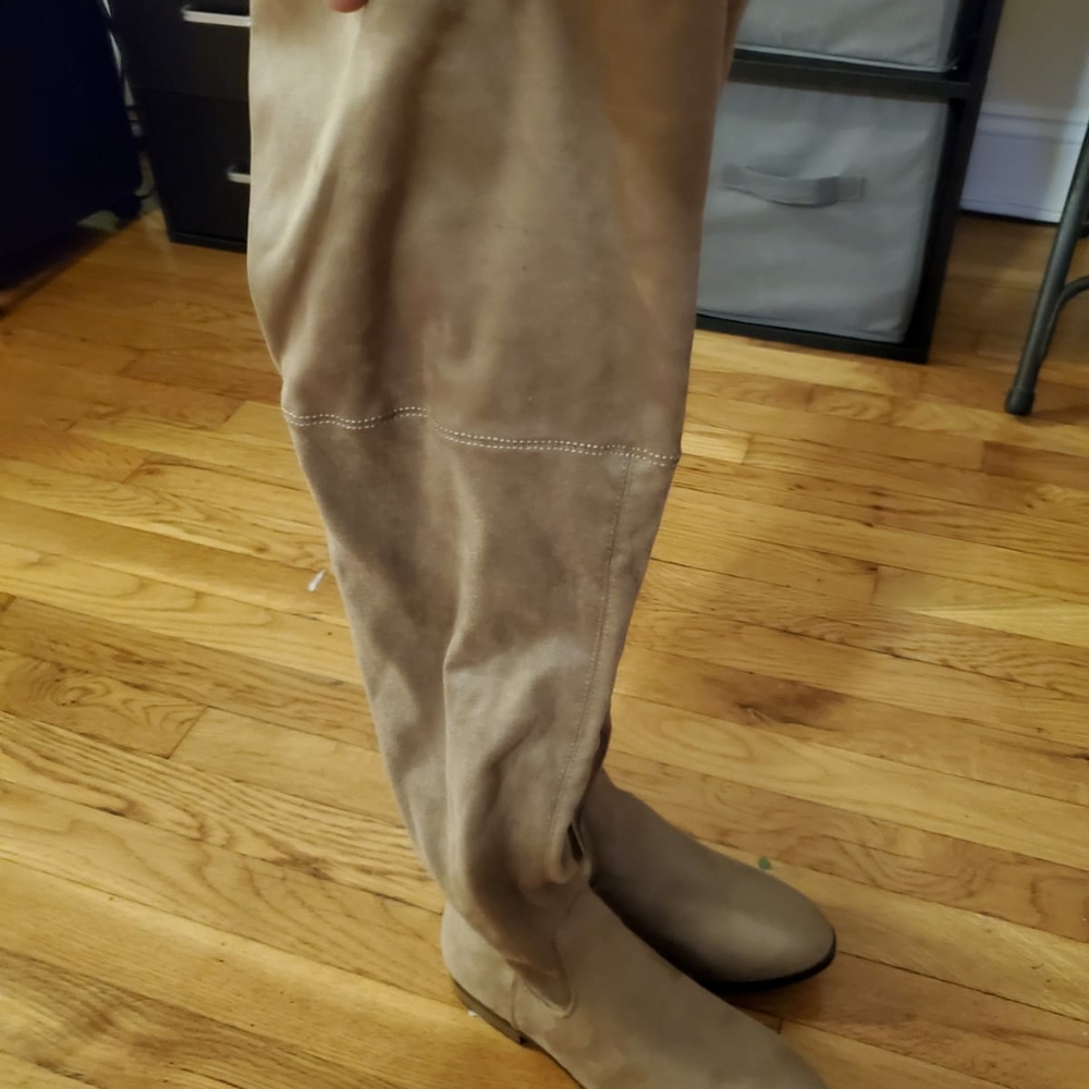 Tan Boot - Picture 2 of 4
